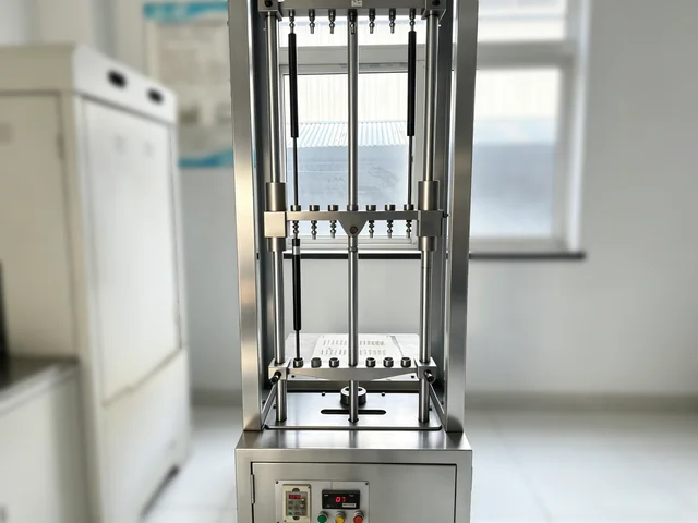 Cycle test fixture