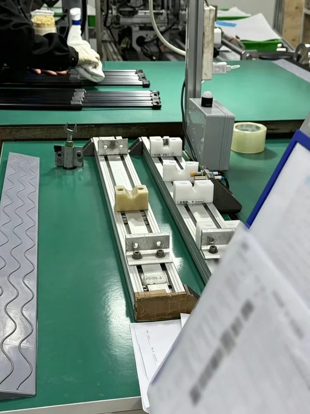 Stroke and length checking fixture